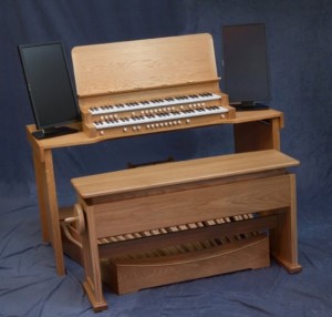 2-manual console with touchscreens 2-manual console with touchscreens